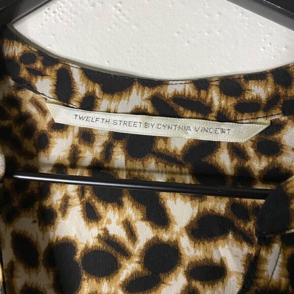 Twelfth Street By Cynthia Vincent Silk Animal Print Blouse - Picture 6 of 8
